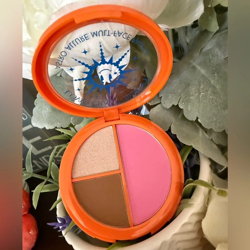 🆕🪷 LOVE+CRAFT+BEAUTY LIMITED EDITION “ASTRO ALLURE” MULTI-FACE PALETTE. NEW!